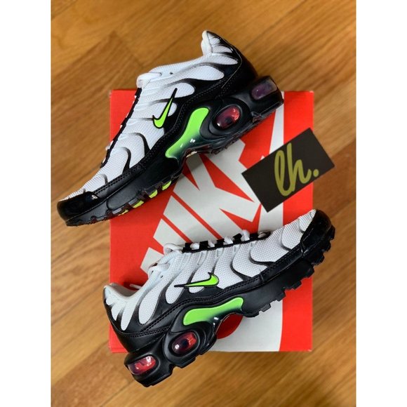 Size 4y Nike Air Max Plus RF "White Volt" - Picture 5 of 5